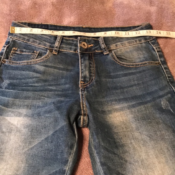 Woman’s Jeans with embroidered bottoms.Size Small. - Picture 5 of 6